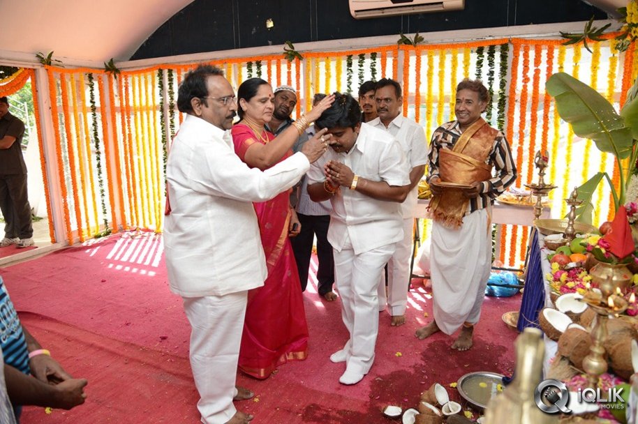 Vastha-Nee-Venuka-Movie-Opening